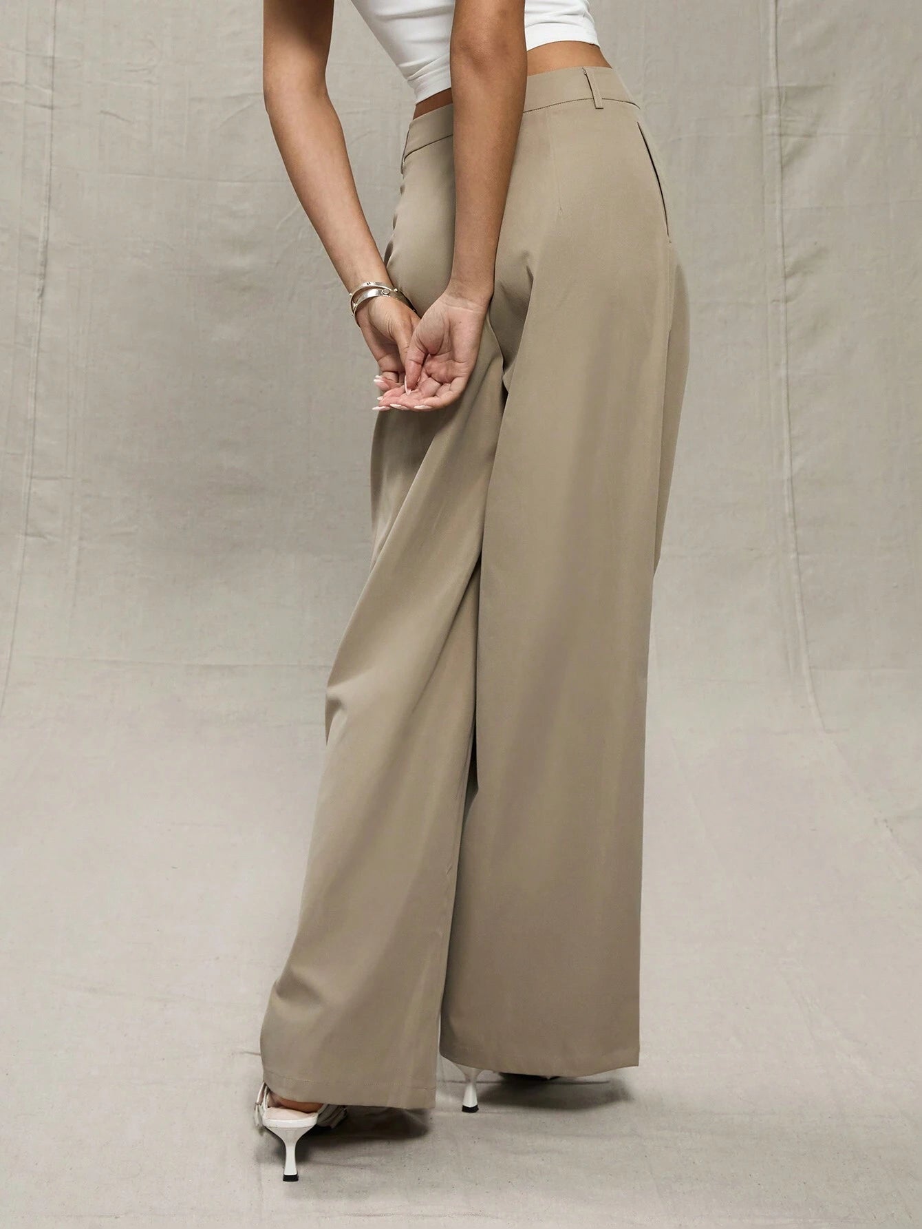 Boss Flow Wide-Leg Trousers – Soft Beige