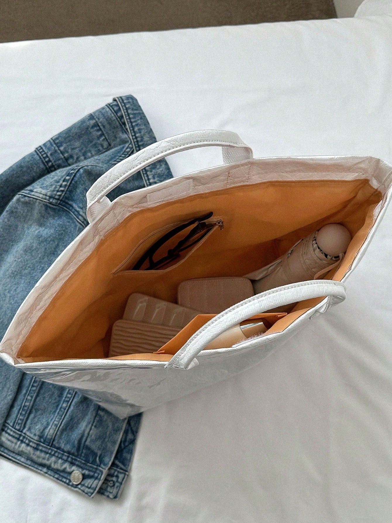 Everyday Oversized Tote Bag – White On White