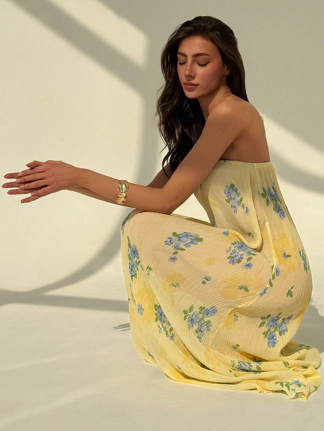 Aloruh New Strapless Pleated Wrinkle Beach Vacation Sexy Slimming Artistic Print Sleeveless Dress,Tea Party Dress,Summer Dresses for Women,Butter Yellow