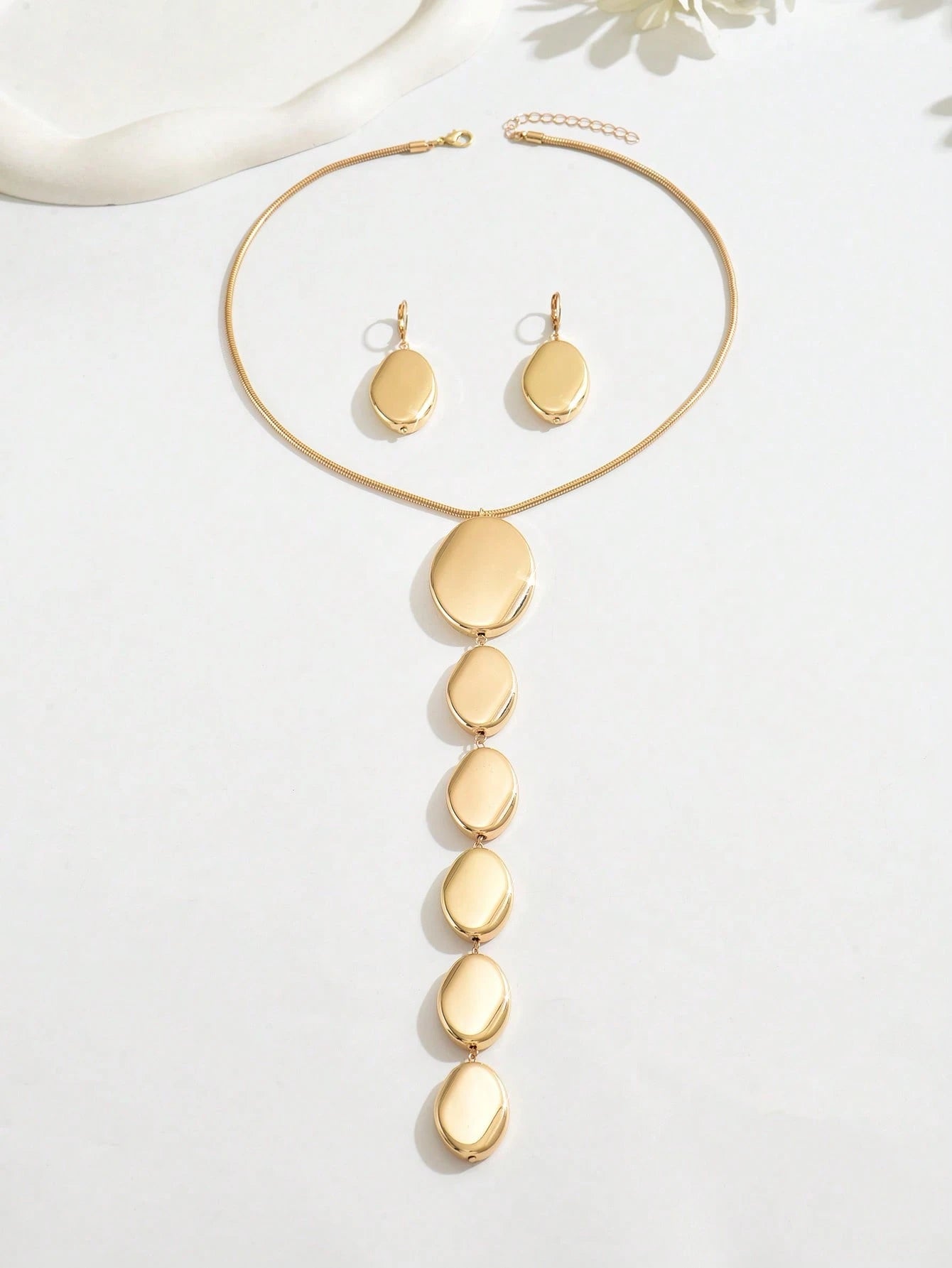 2Pcs Liquid Gold Statement Jewelry Set.
