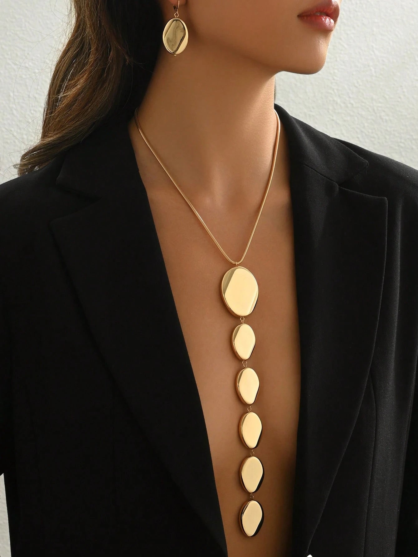 2Pcs Liquid Gold Statement Jewelry Set.