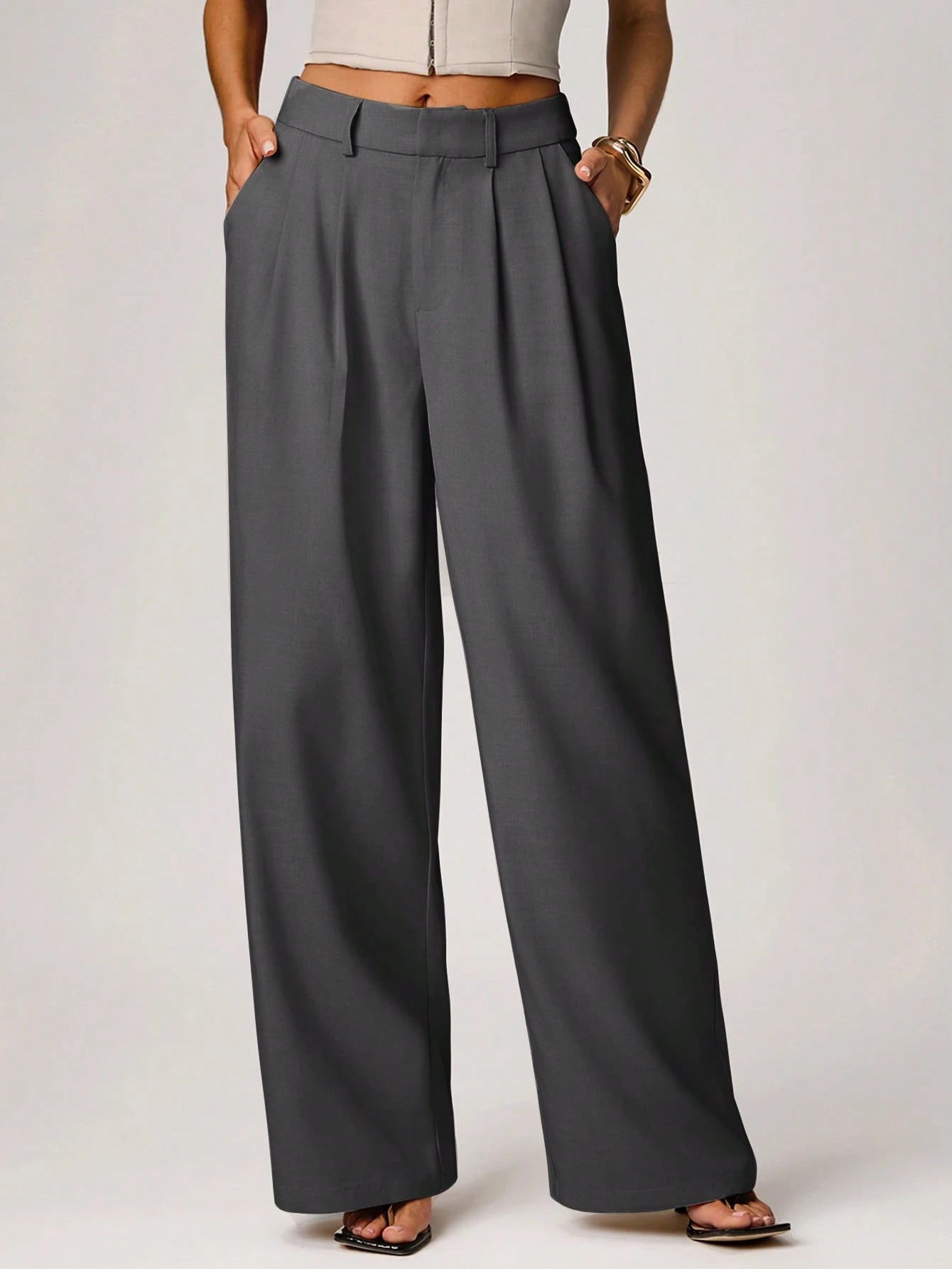Powerline Pleated Wide-Leg Trousers – Charcoal Gray