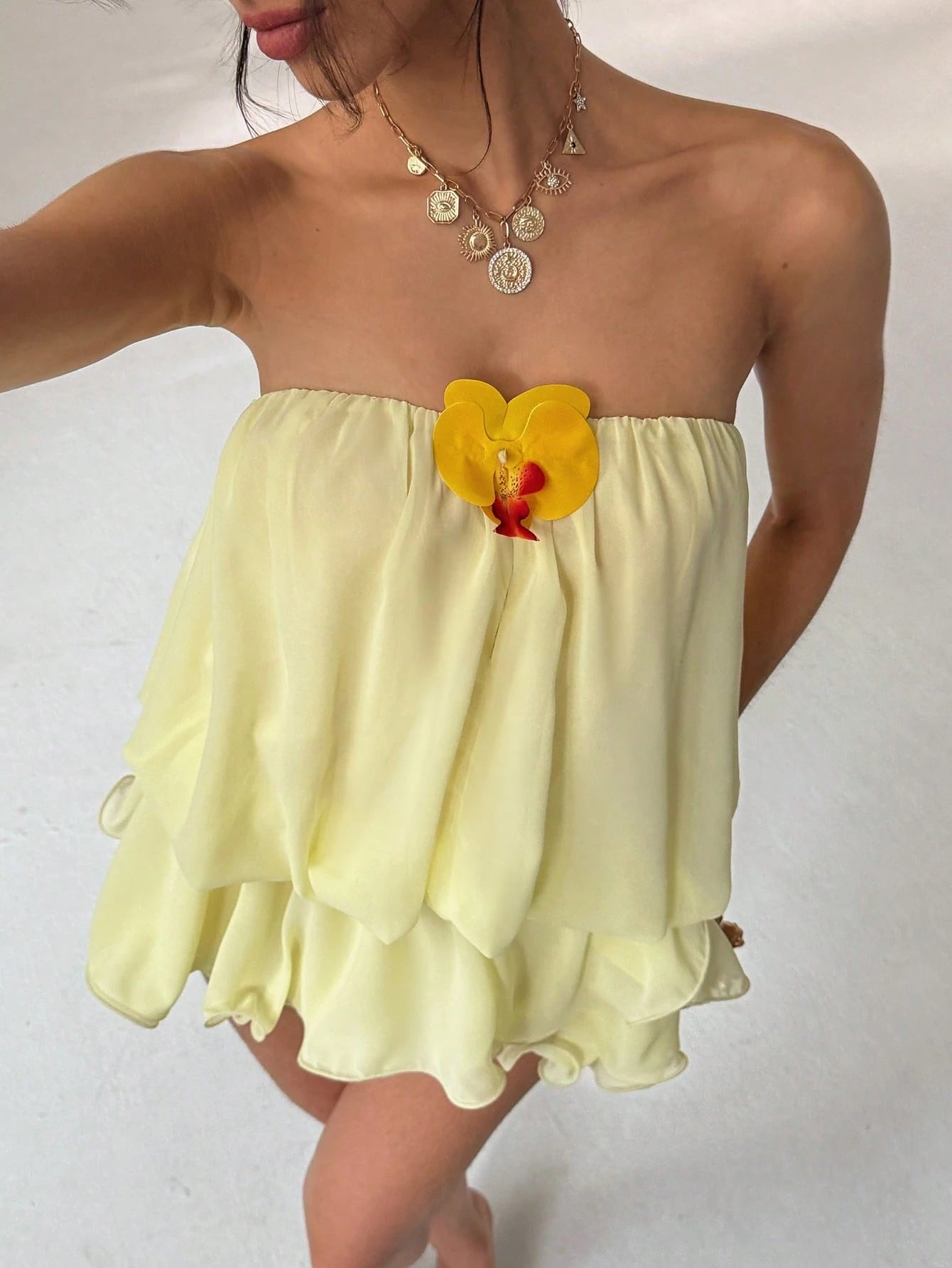 Sunny Bloom Strapless Mini Dress – Layered Yellow with Orchid Accent