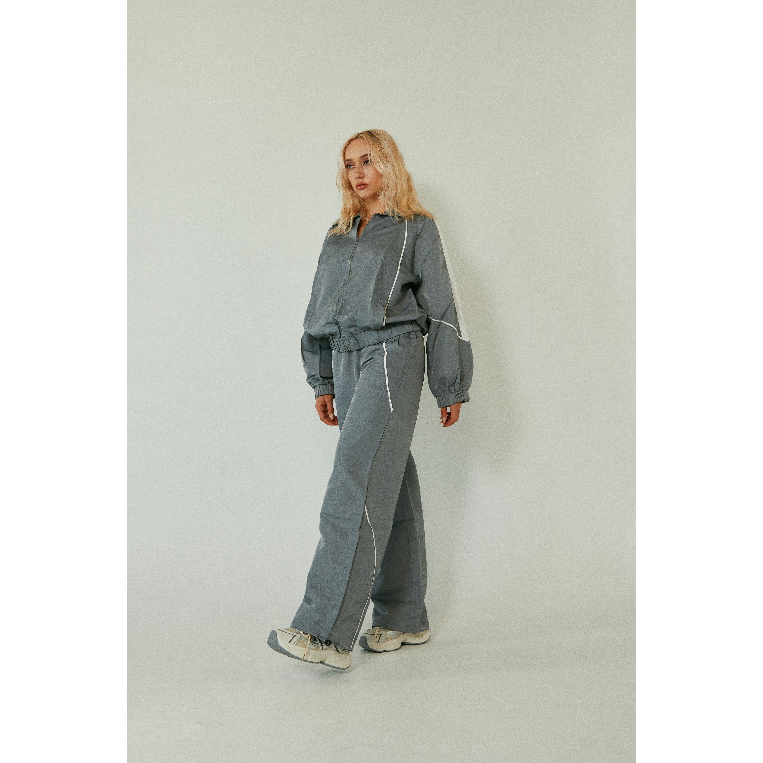 RUN AWAY - Women Jacket and Bottoms Nylon Set