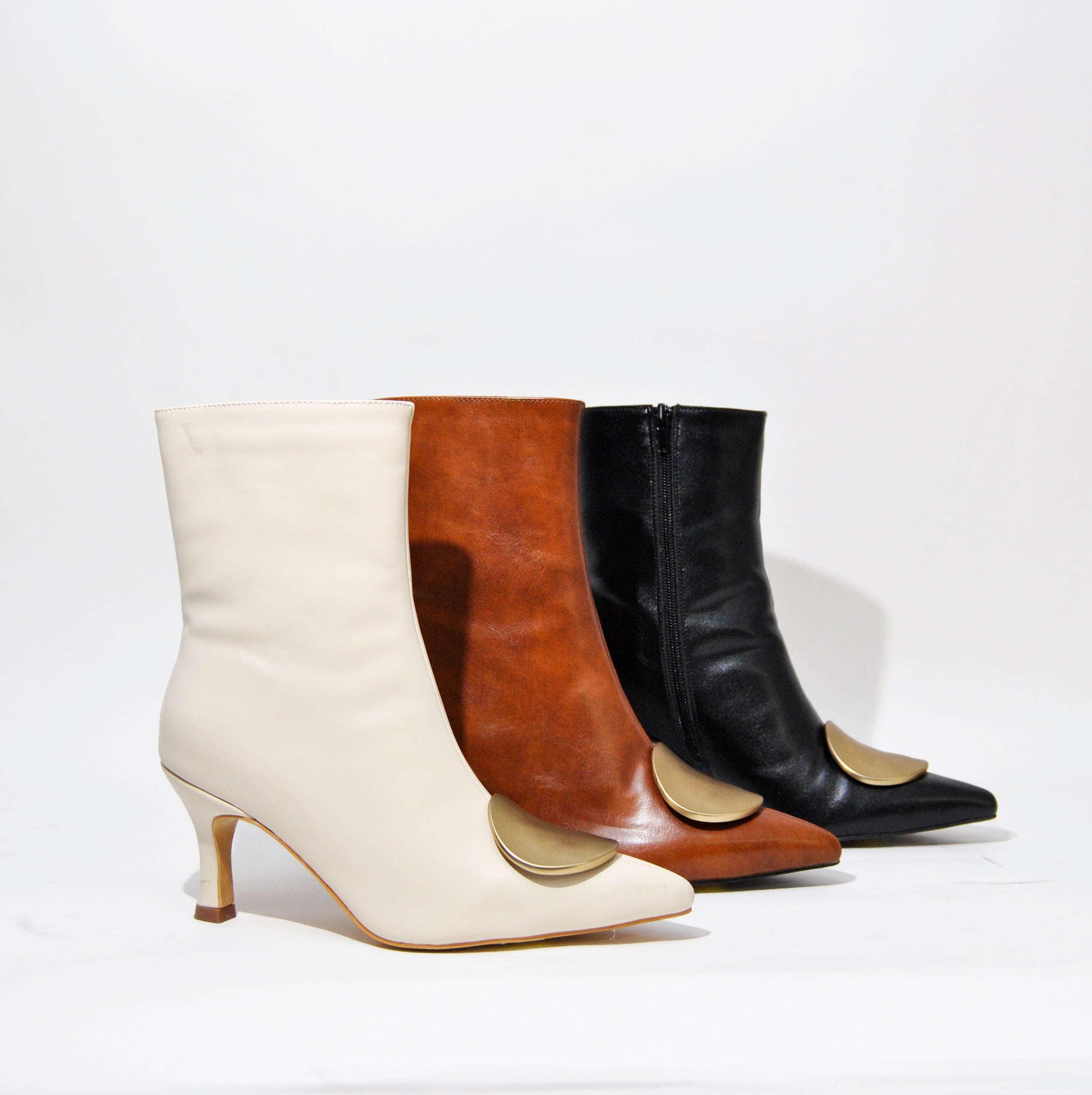 Bonfire | Brushed Brown with Gold Pendant