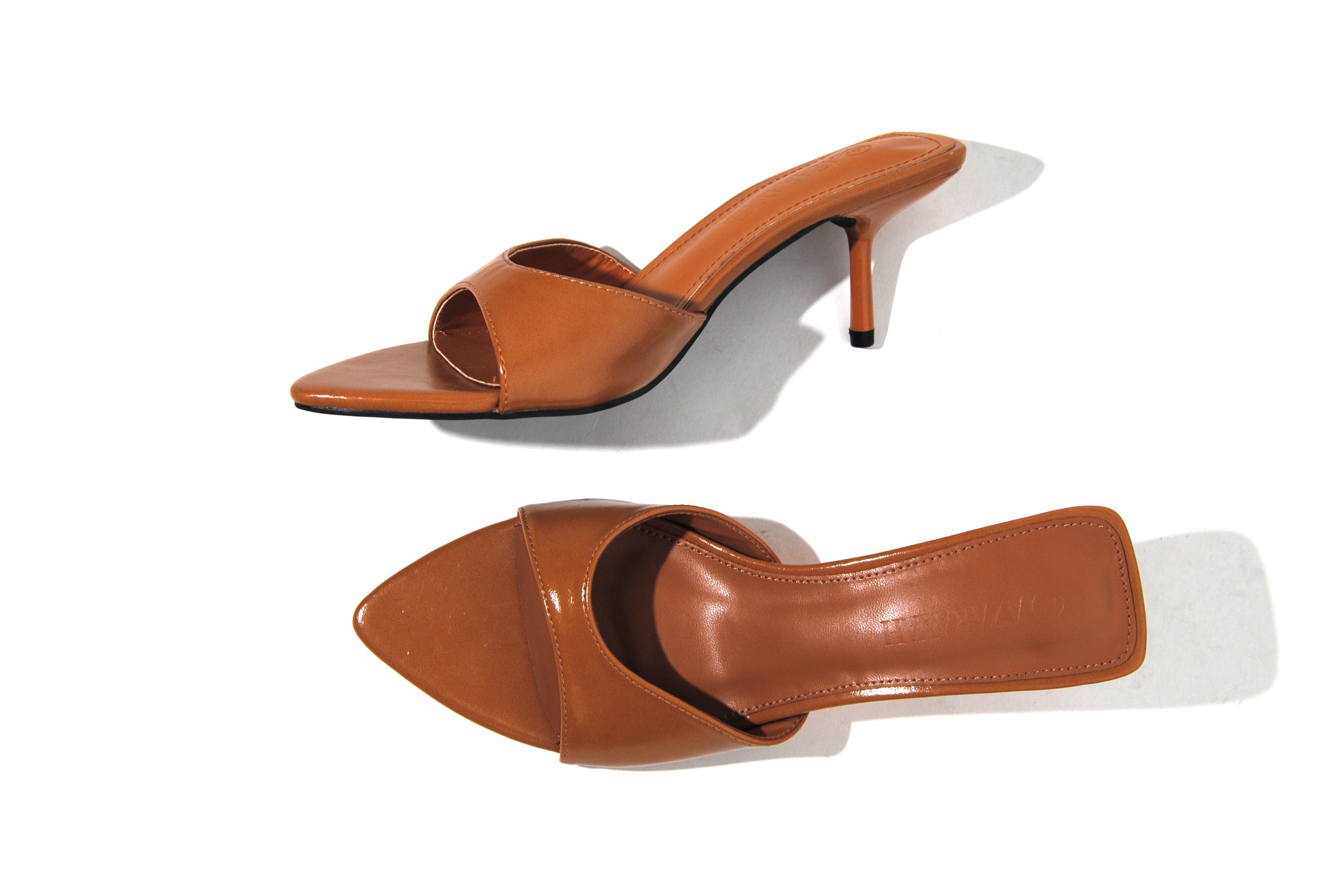 Shinny Material Women Slip On Pointed Toe Kitten Kitty Heel Mule