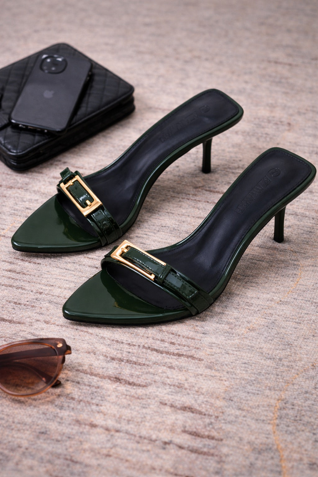 SATURN |  Buckle Strap Pointed-Toe Kitten-Heel