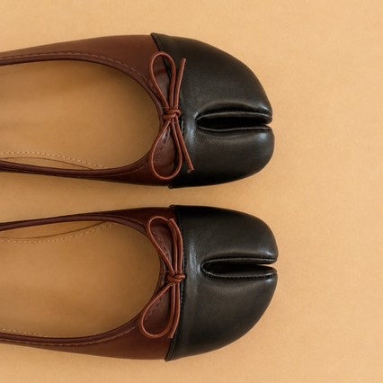 Kamara | Two Tone Bow Split Toe Tabi Flat