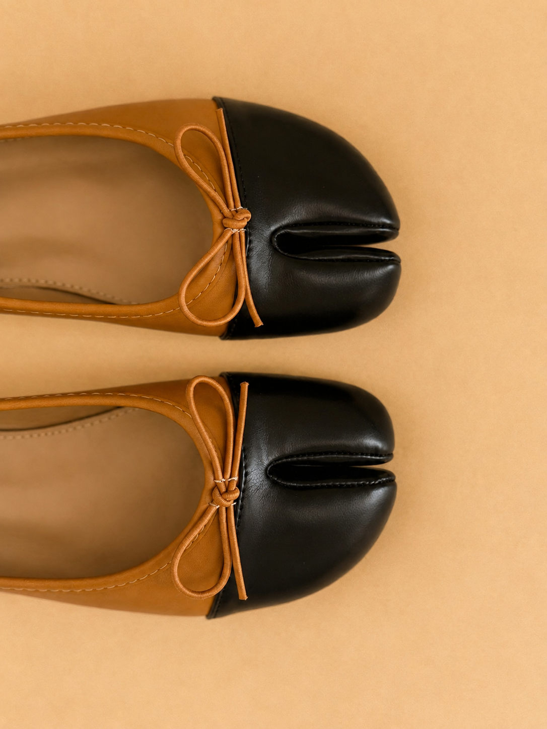 Kamara | Two Tone Bow Split Toe Tabi Flat